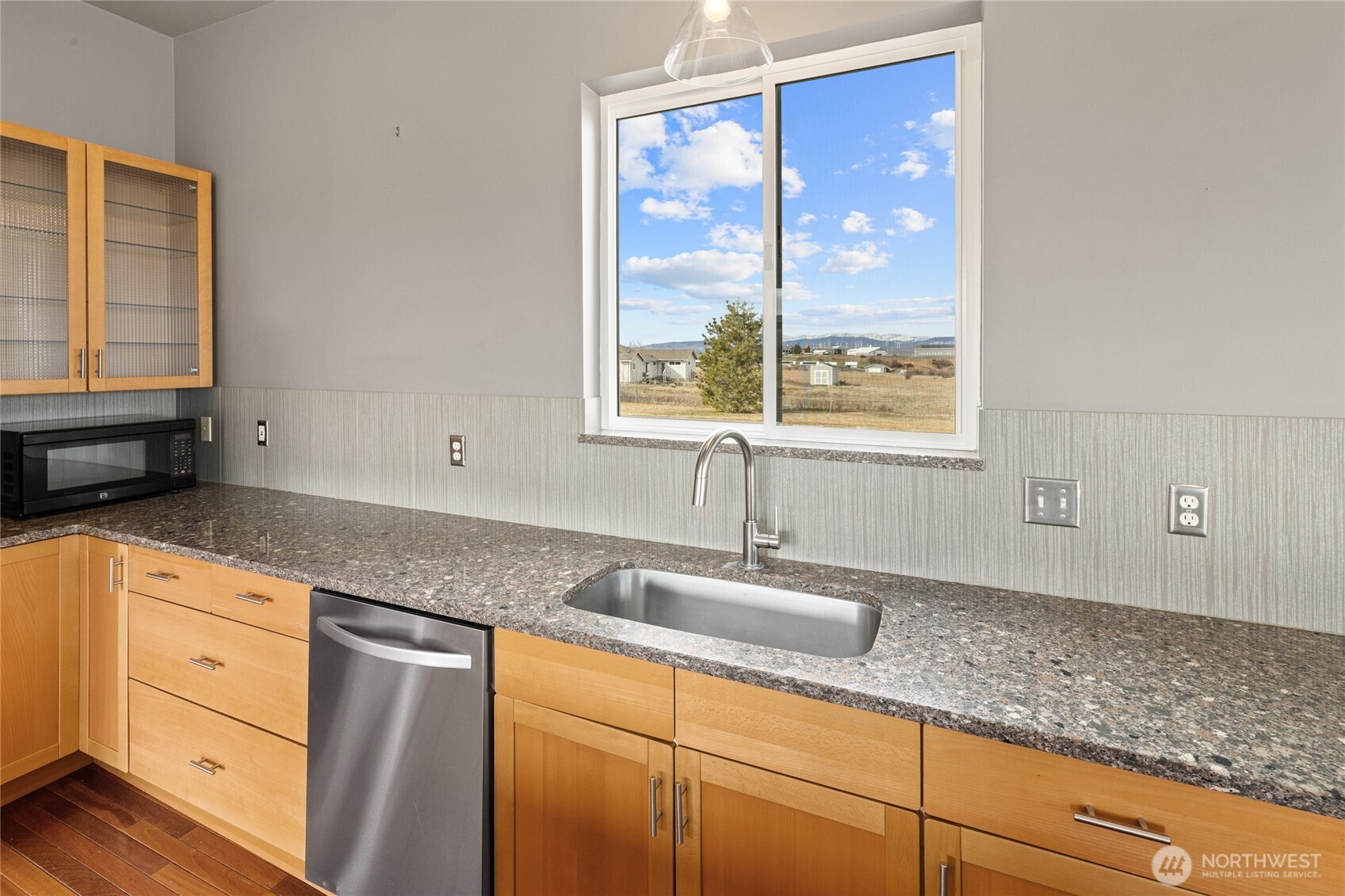 610 Meadow View Drive , Ellensburg, WA 98926