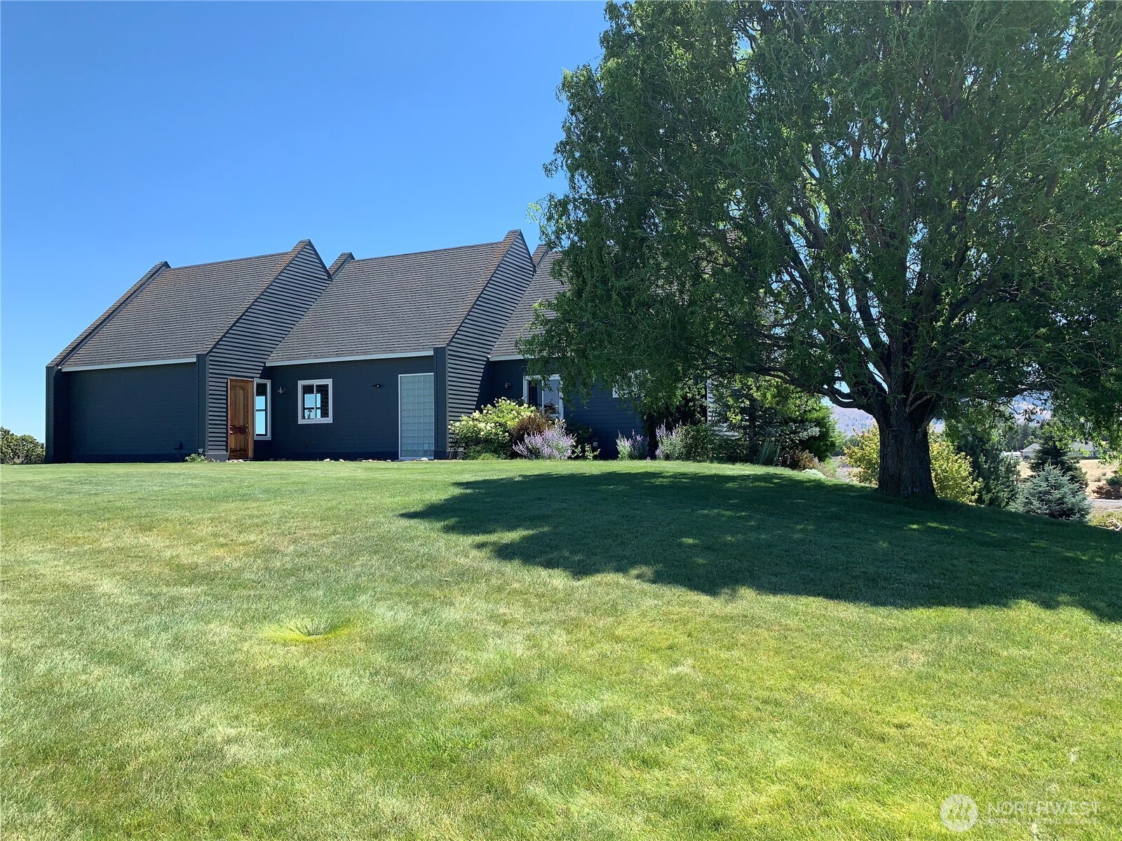 610 Meadow View Drive , Ellensburg, WA 98926