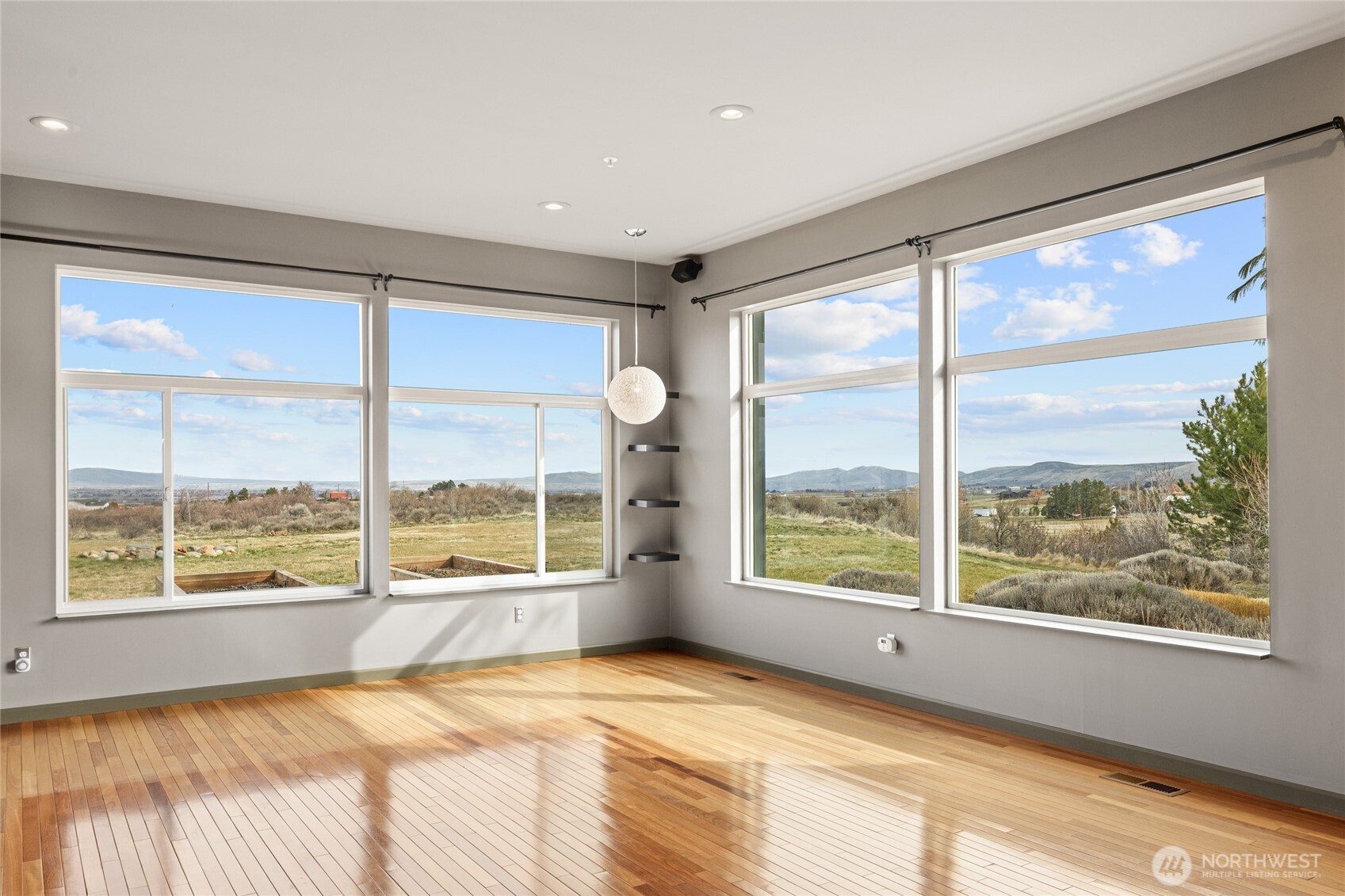 610 Meadow View Drive , Ellensburg, WA 98926