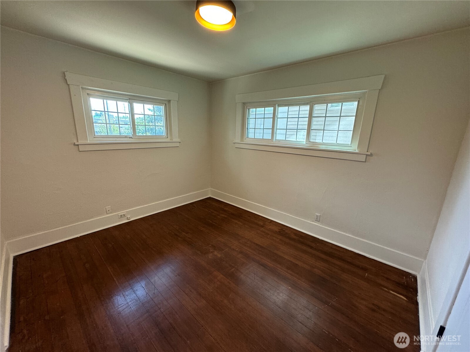 811 NE 66th Street , Seattle, WA 98115