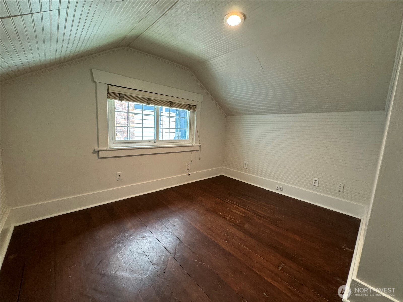 811 NE 66th Street , Seattle, WA 98115