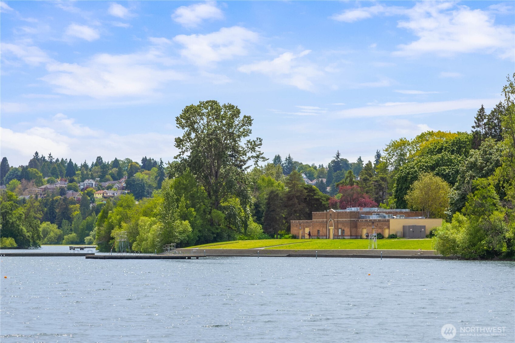 811 NE 66th Street , Seattle, WA 98115