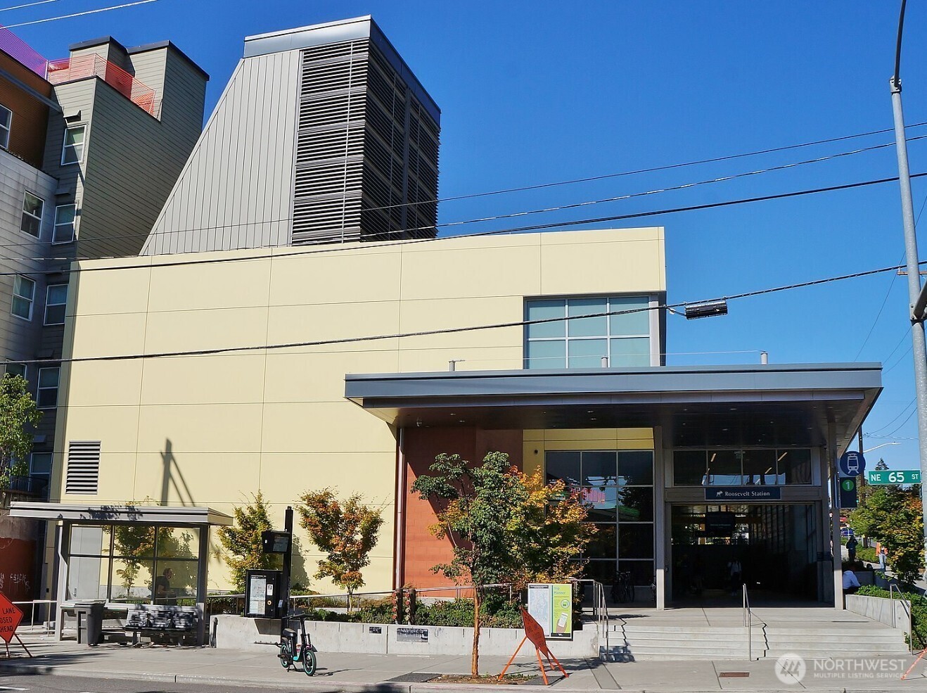 811 NE 66th Street , Seattle, WA 98115