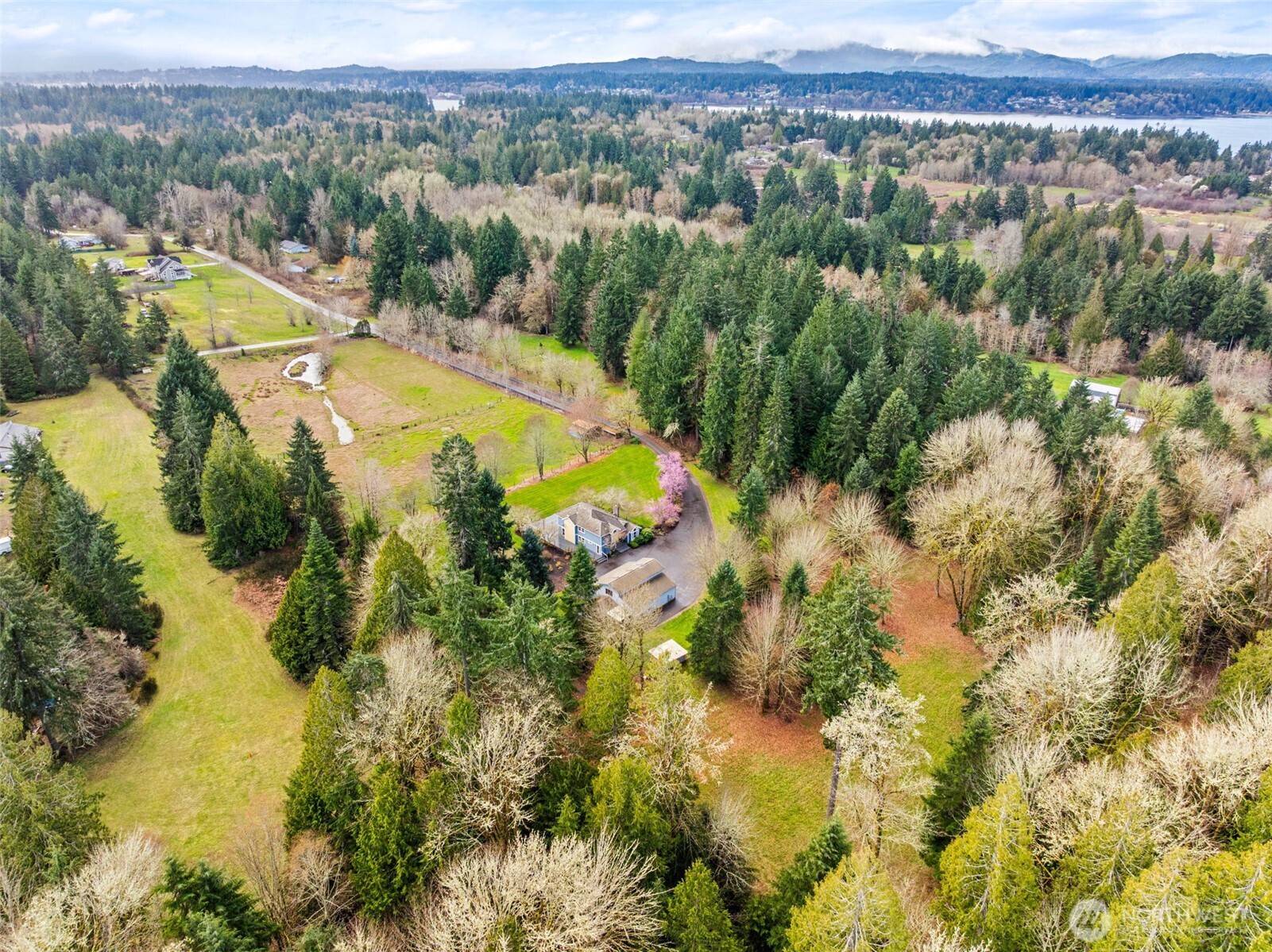 1404 38th Lane NE, Olympia, WA 98506