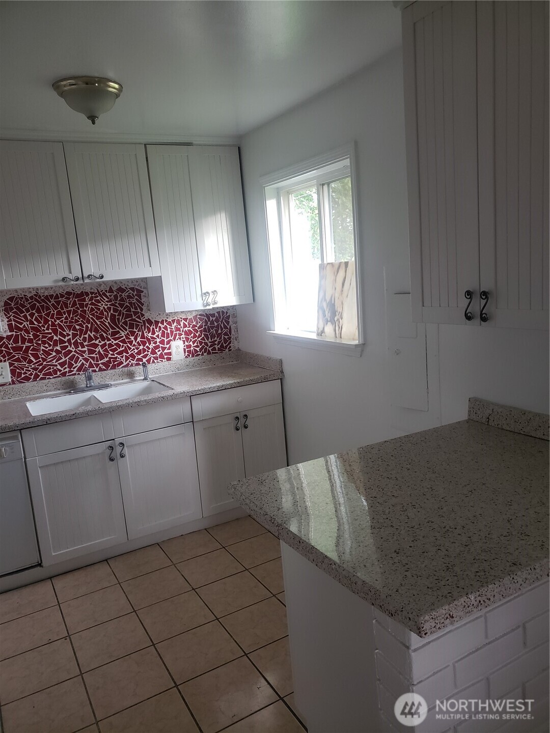 3123 SW Barton Street , Seattle, WA 98126