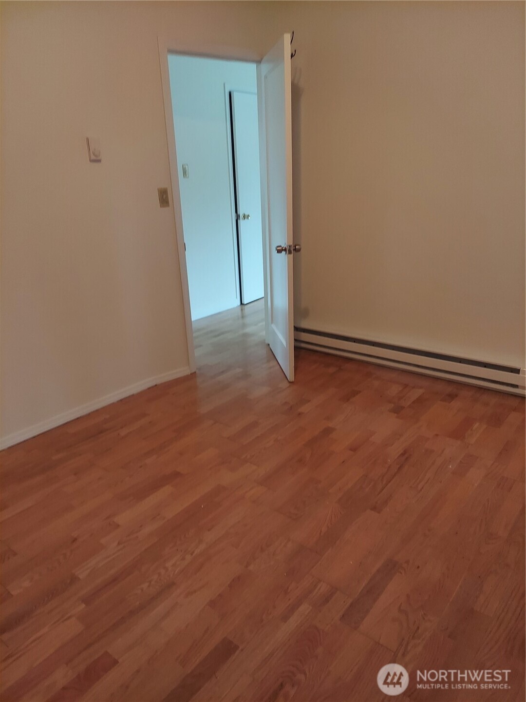 3123 SW Barton Street , Seattle, WA 98126