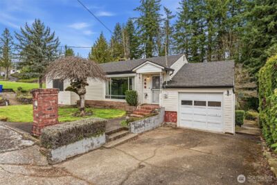 406 N 19th Ave , Kelso, WA 98626