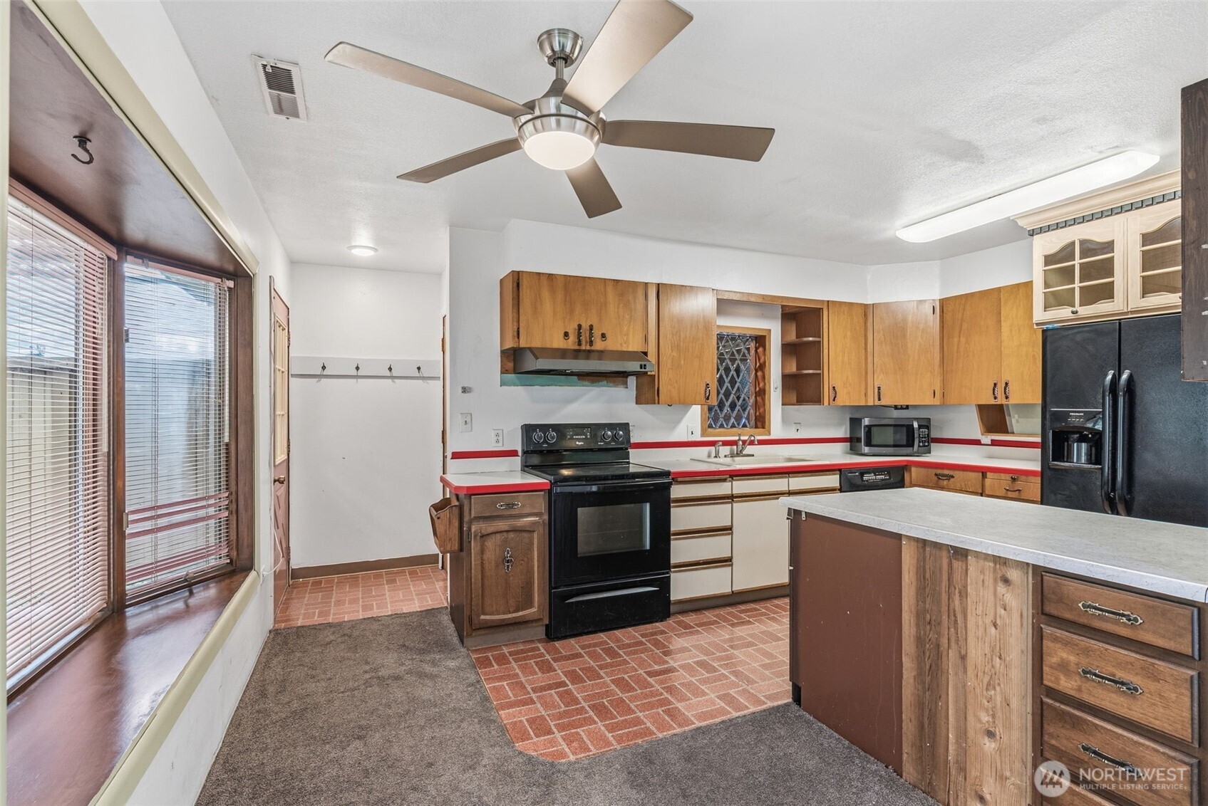 406 N 19th Ave , Kelso, WA 98626