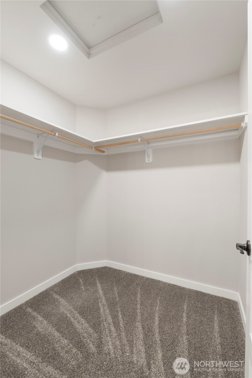 528 Harman Way S, Orting, WA 98360