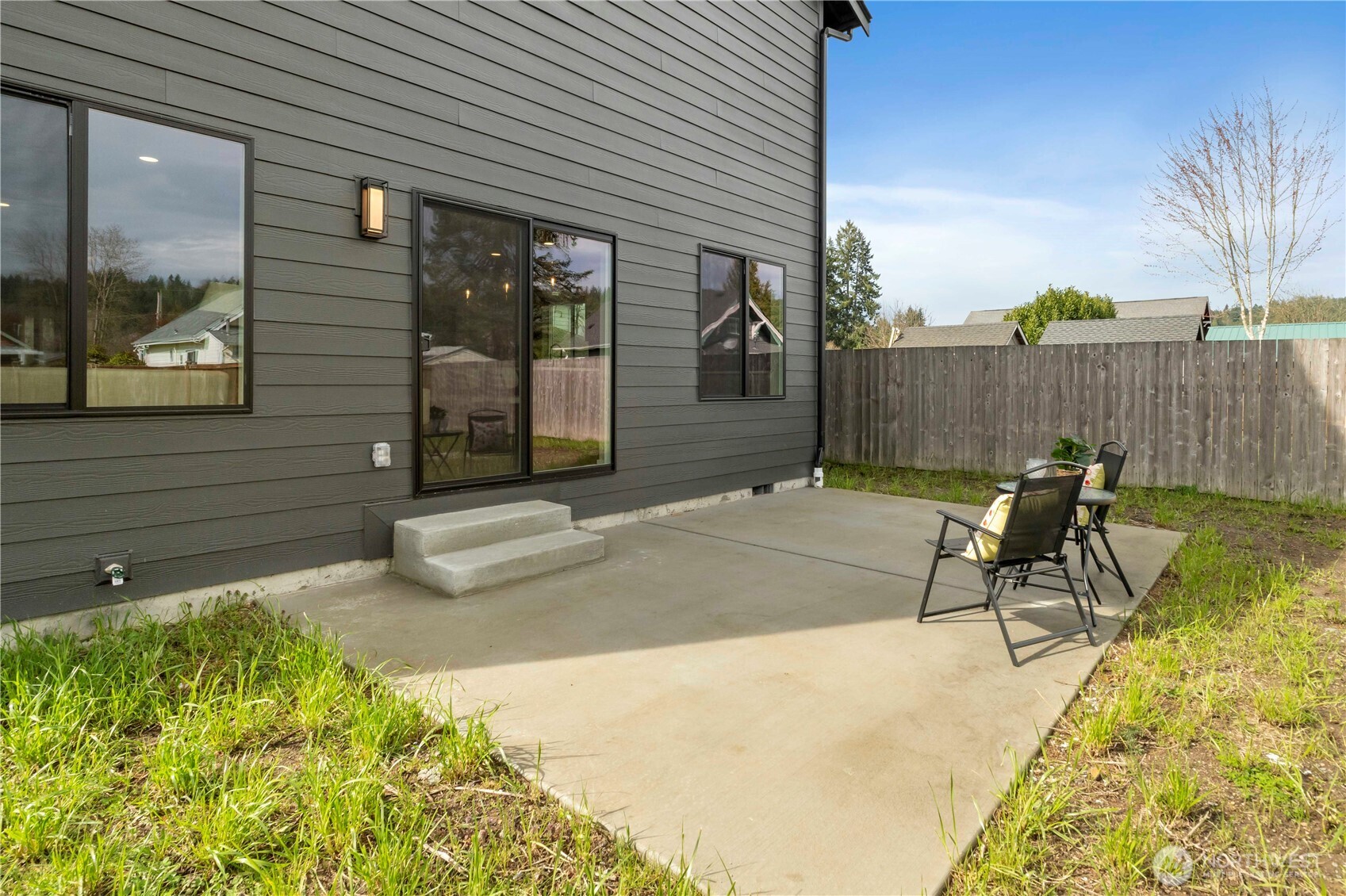 528 Harman Way S, Orting, WA 98360