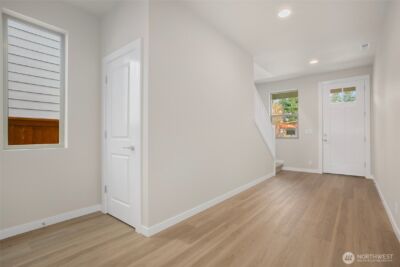 12504 SE 256th Place #9, Kent, WA 98030 - Photo 2