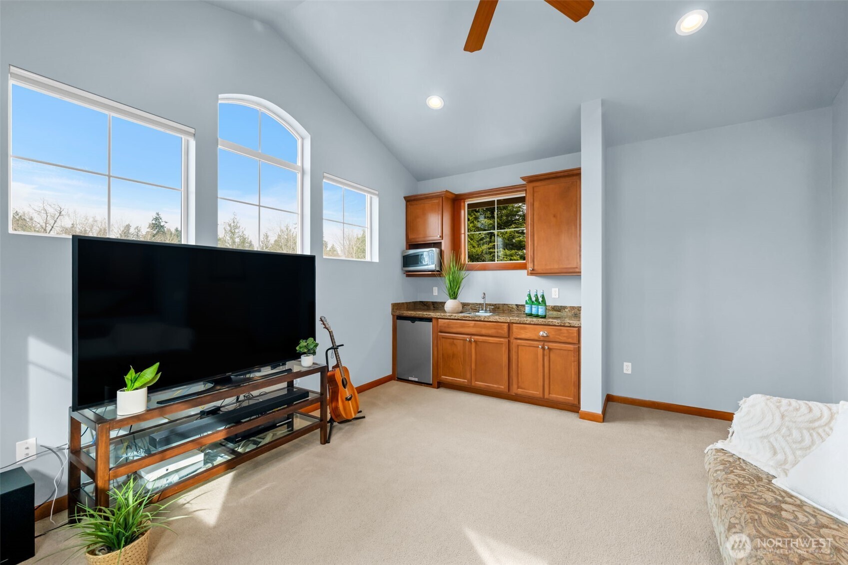 8835 NE 148th Place , Kenmore, WA 98028