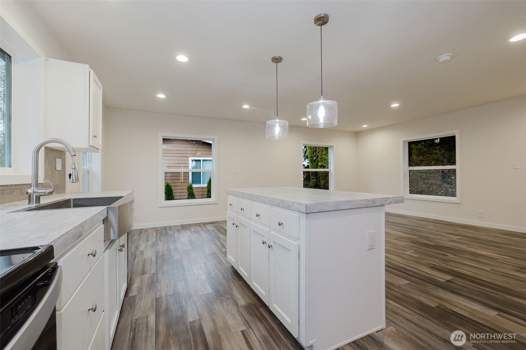 180 E Bridger Lane , Shelton, WA 98584