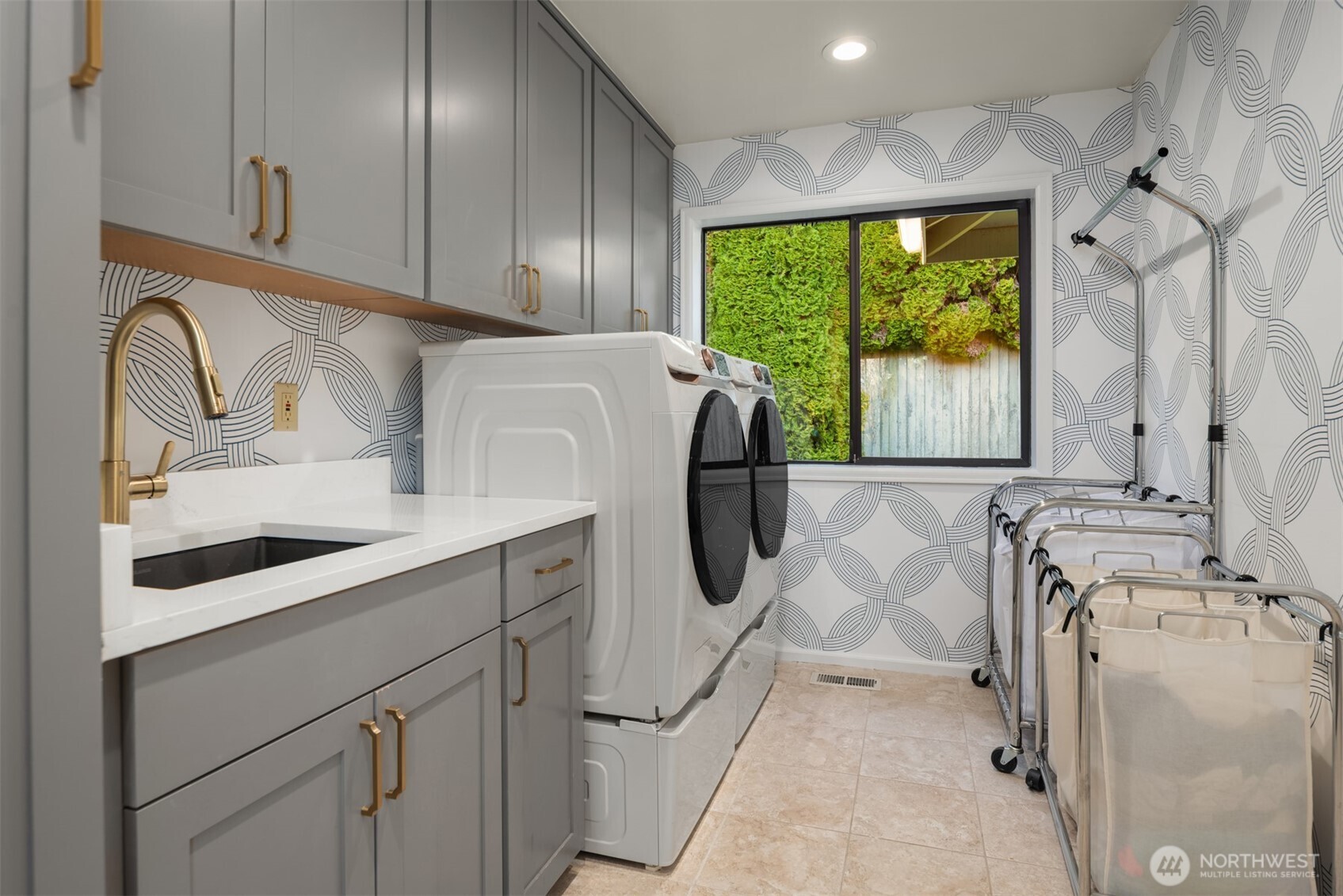 3645 92nd Avenue SE, Mercer Island, WA 98040