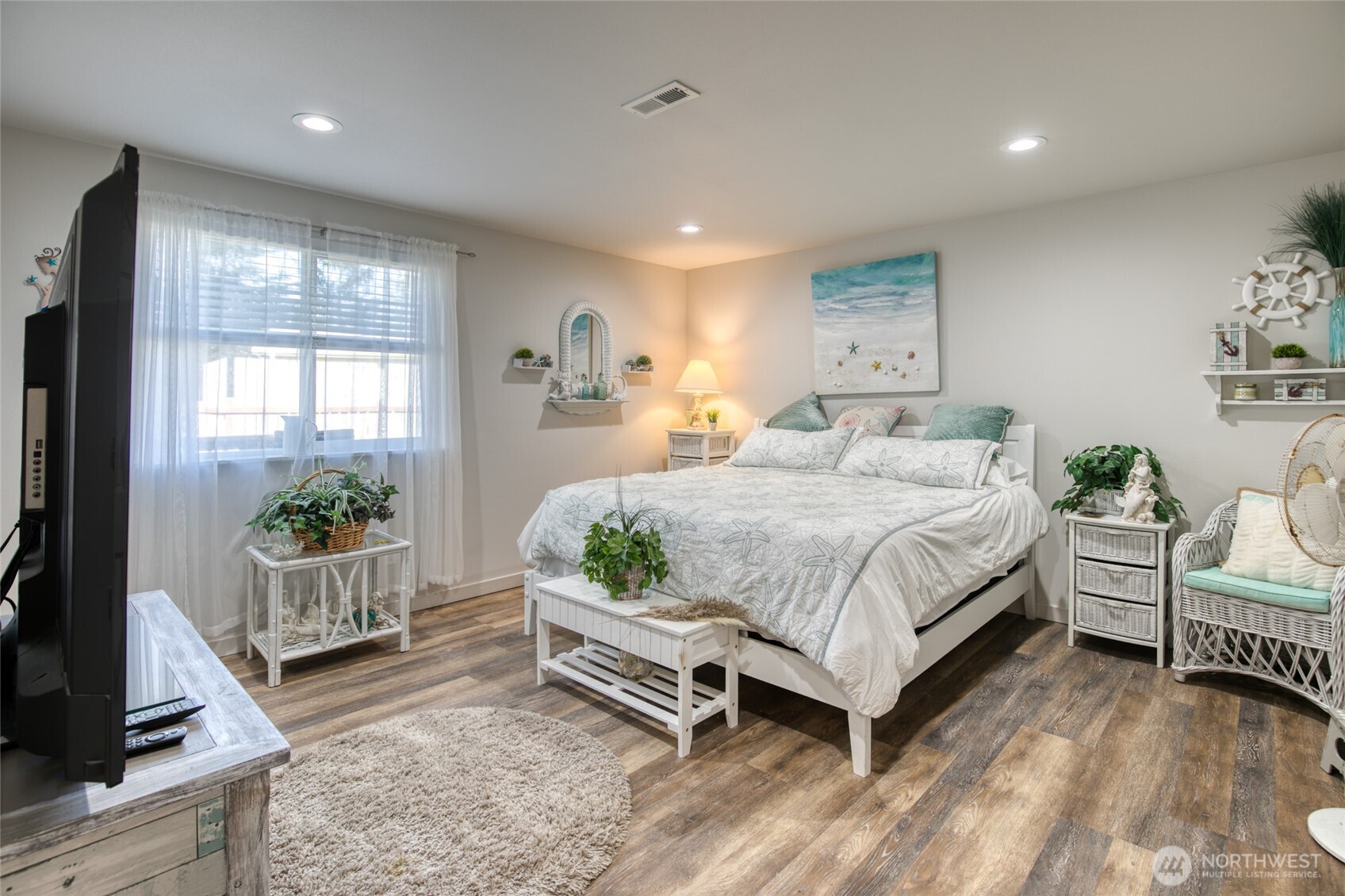 247 Fisher Avenue NE, Ocean Shores, WA 98569