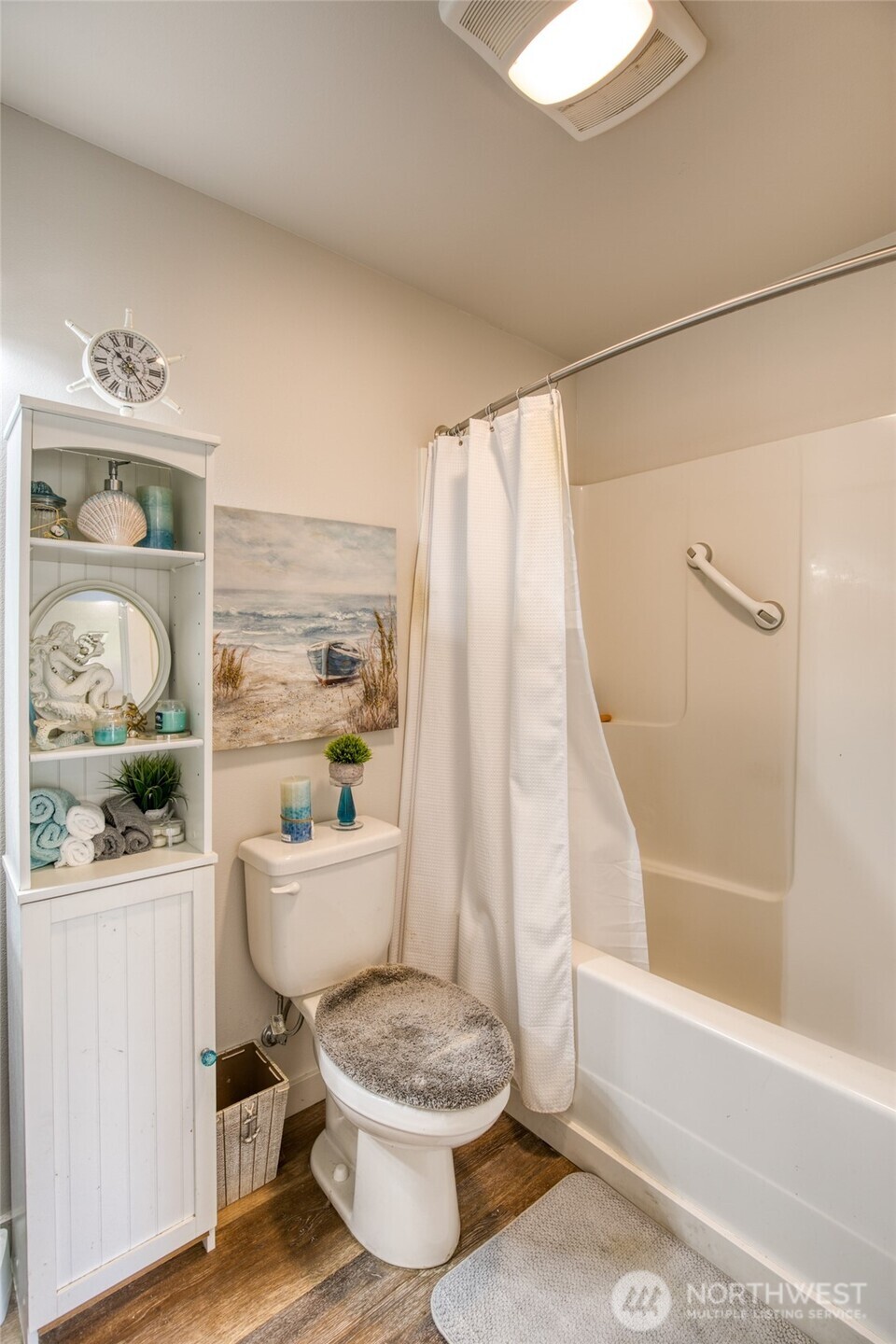 247 Fisher Avenue NE, Ocean Shores, WA 98569