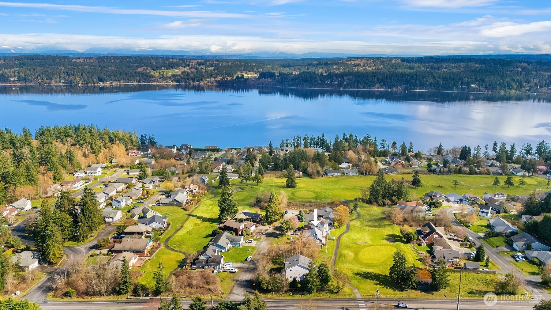 1316 Backswing Lane , Freeland, WA 98249