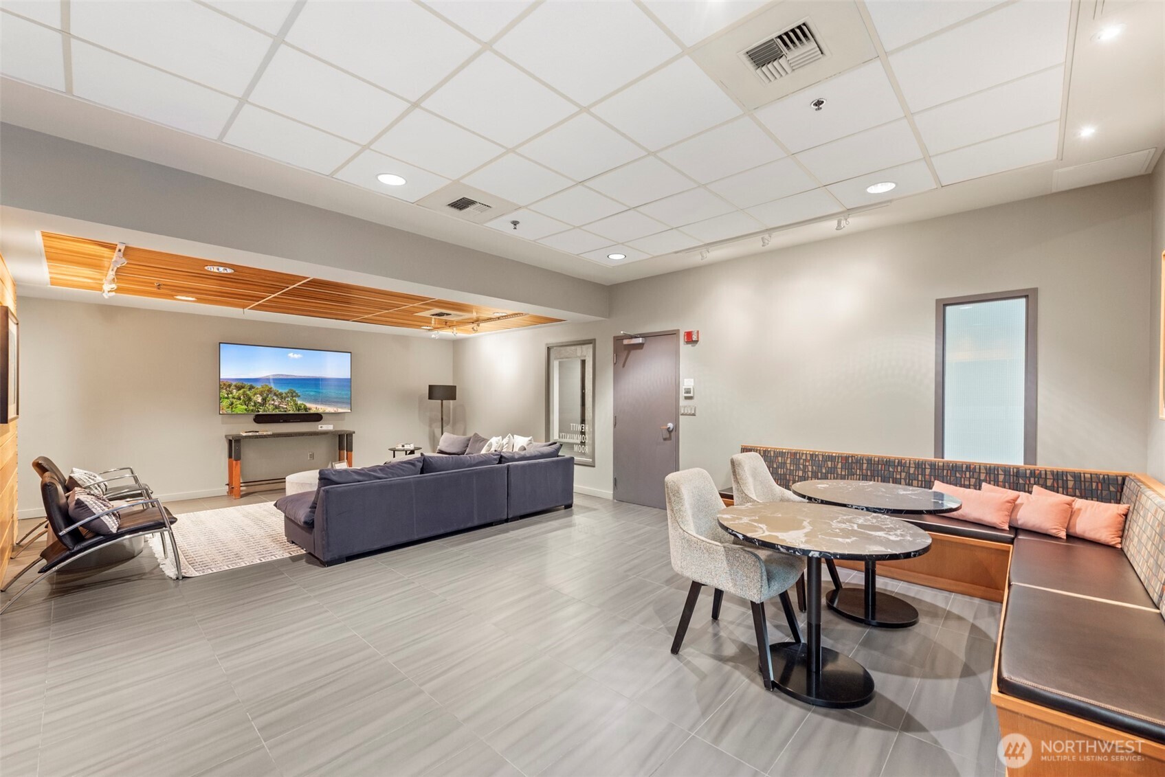 2717 Western Avenue #1018, Seattle, WA 98121