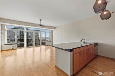 2717 Western Avenue #1018, Seattle, WA 98121 - Photo 4