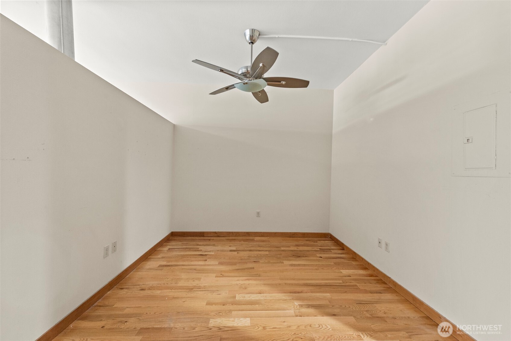 2717 Western Avenue #1018, Seattle, WA 98121