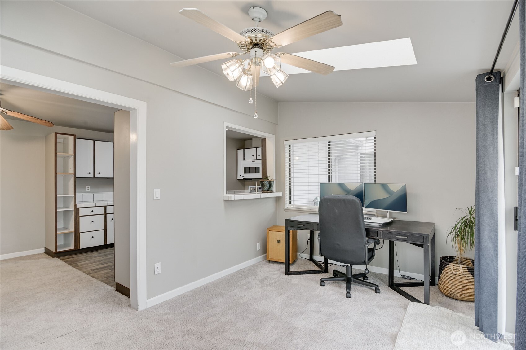 1228 NW Westridge Street , Vancouver, WA 98665