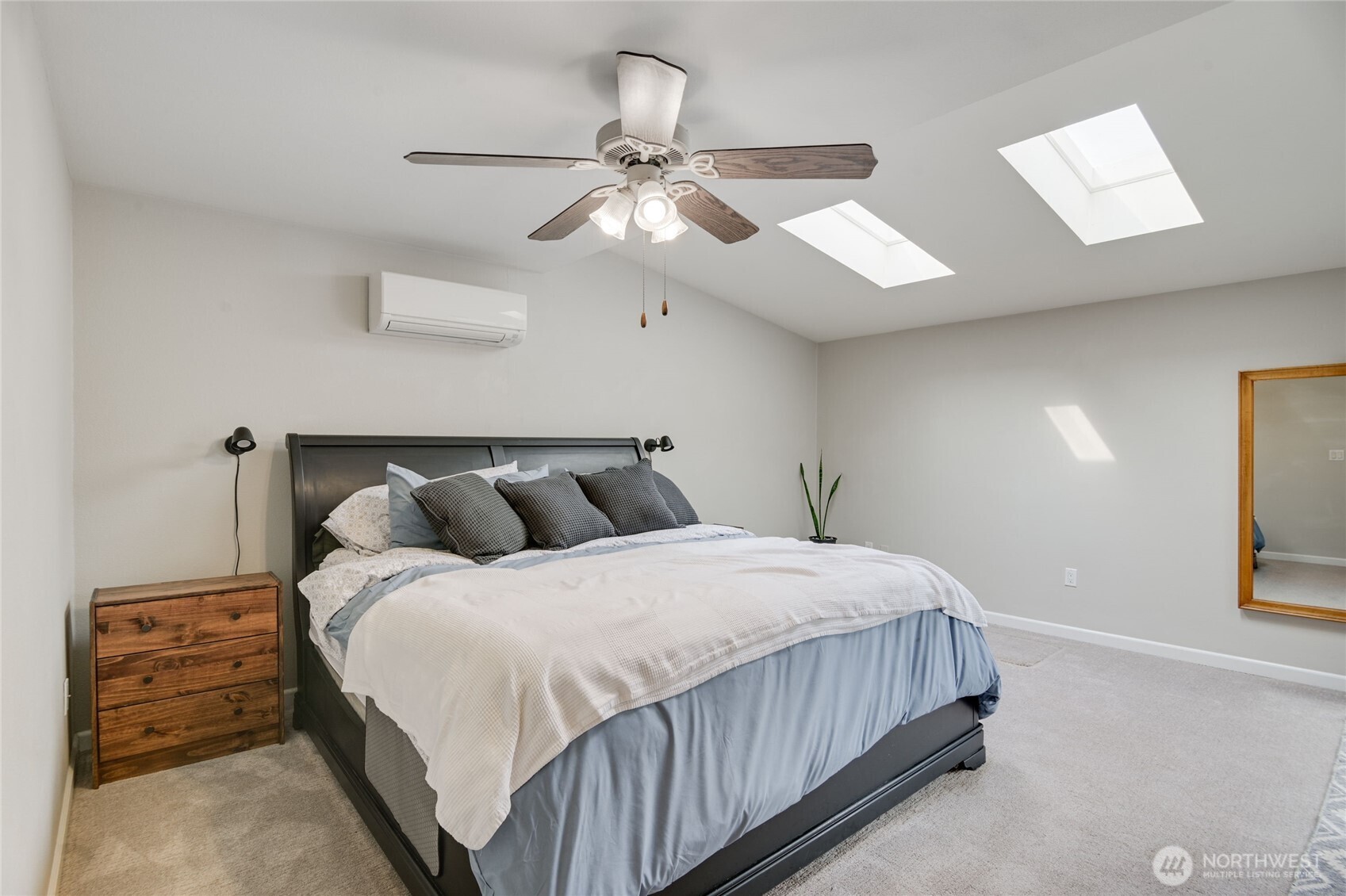 1228 NW Westridge Street , Vancouver, WA 98665