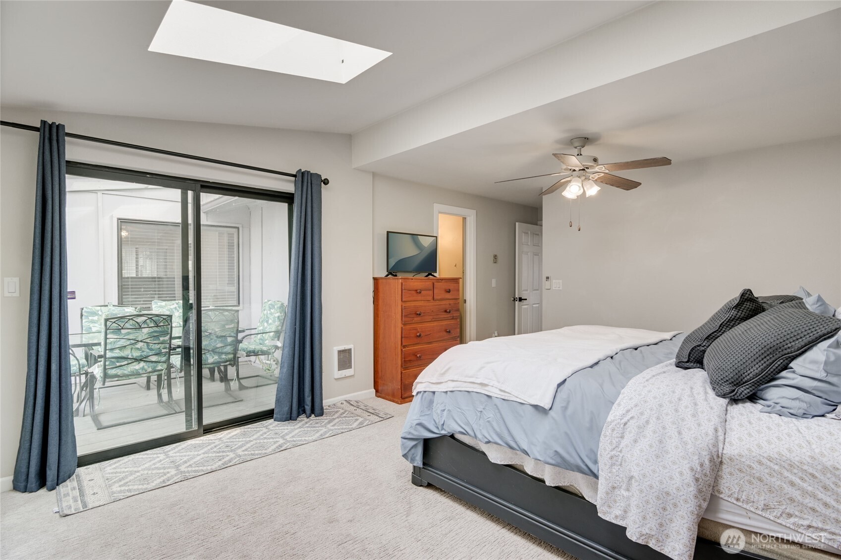 1228 NW Westridge Street , Vancouver, WA 98665