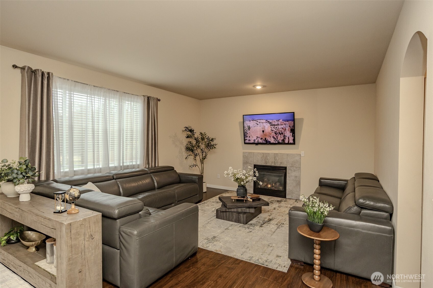 1737 Hillcrest Loop , Mount Vernon, WA 98274