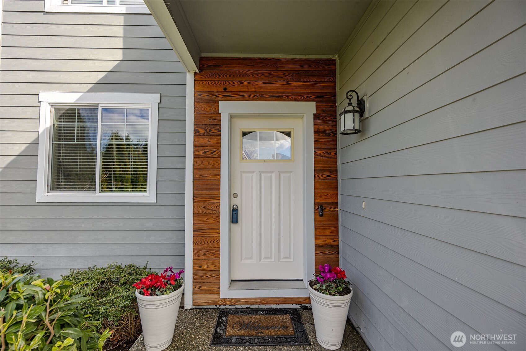 1737 Hillcrest Loop , Mount Vernon, WA 98274