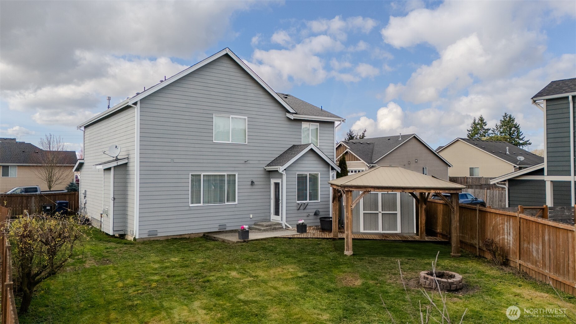 1737 Hillcrest Loop , Mount Vernon, WA 98274