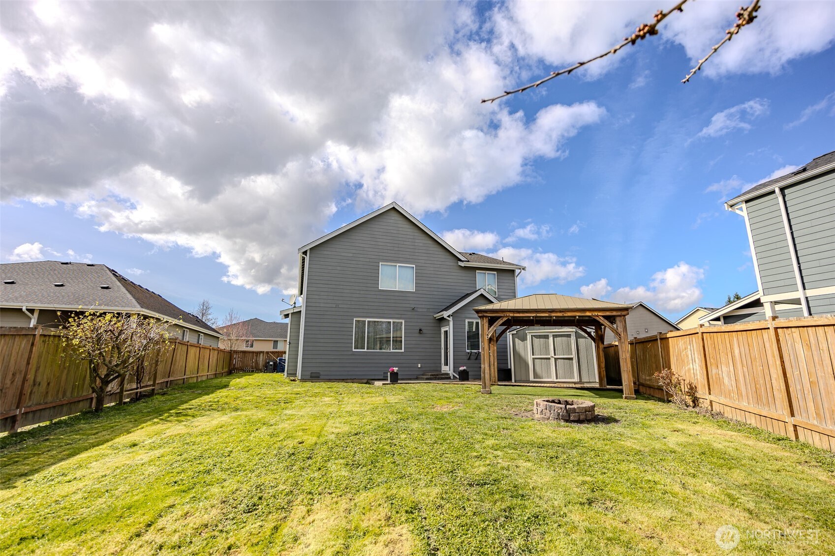 1737 Hillcrest Loop , Mount Vernon, WA 98274