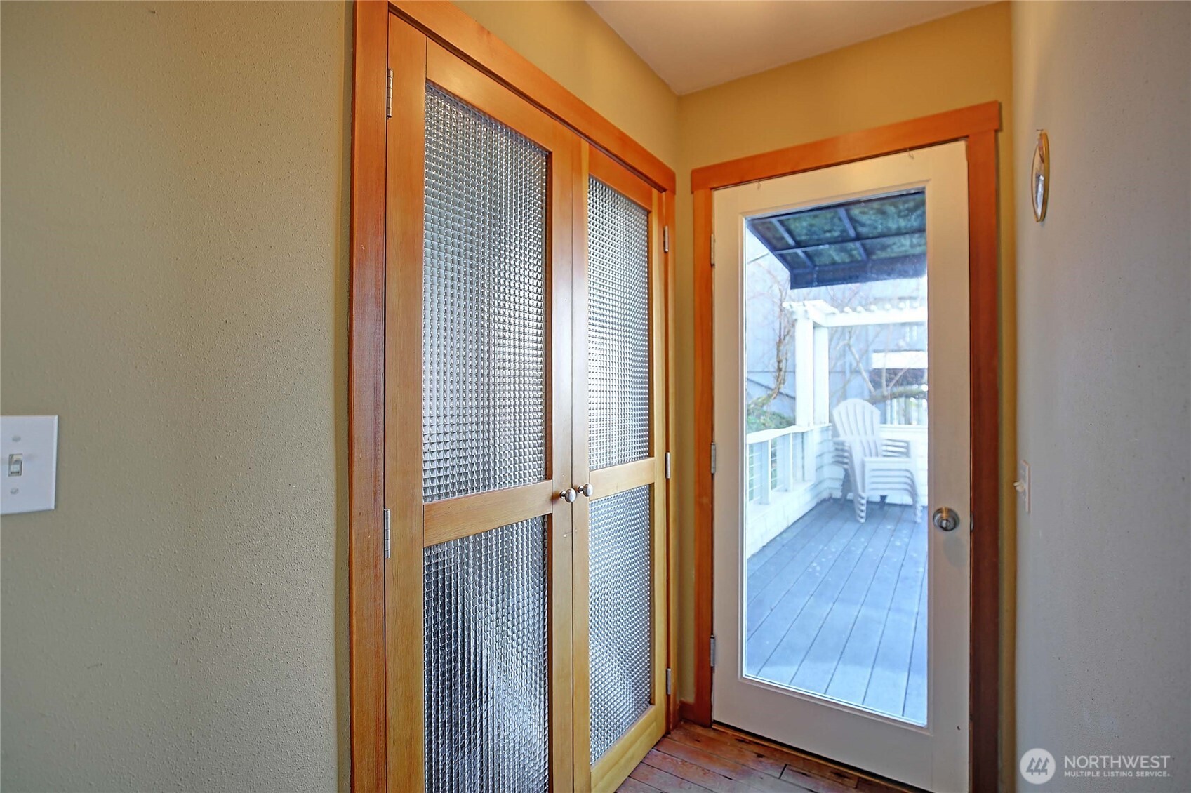 641 Maple Grove Road , Camano Island, WA 98282