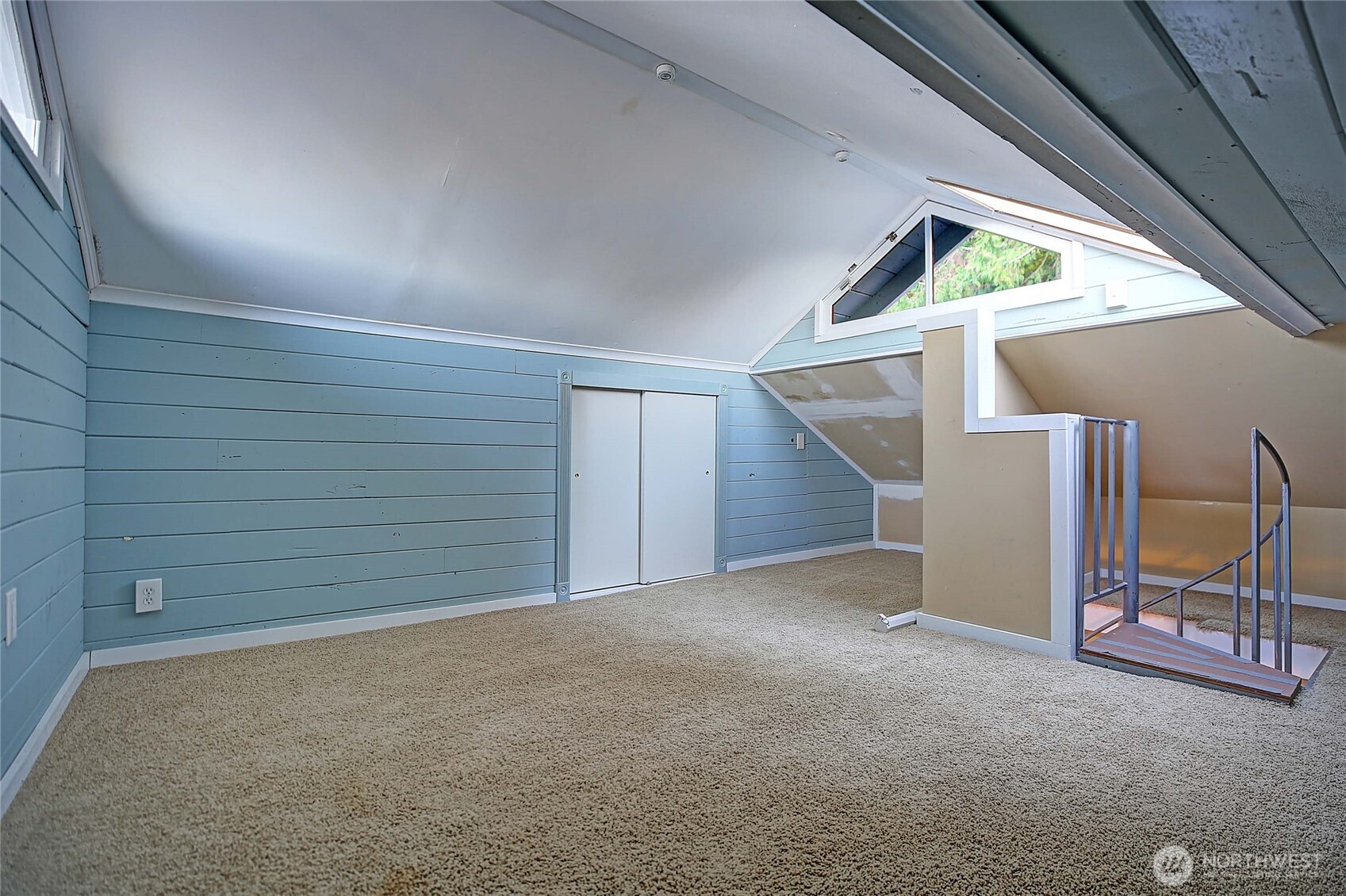 641 Maple Grove Road , Camano Island, WA 98282