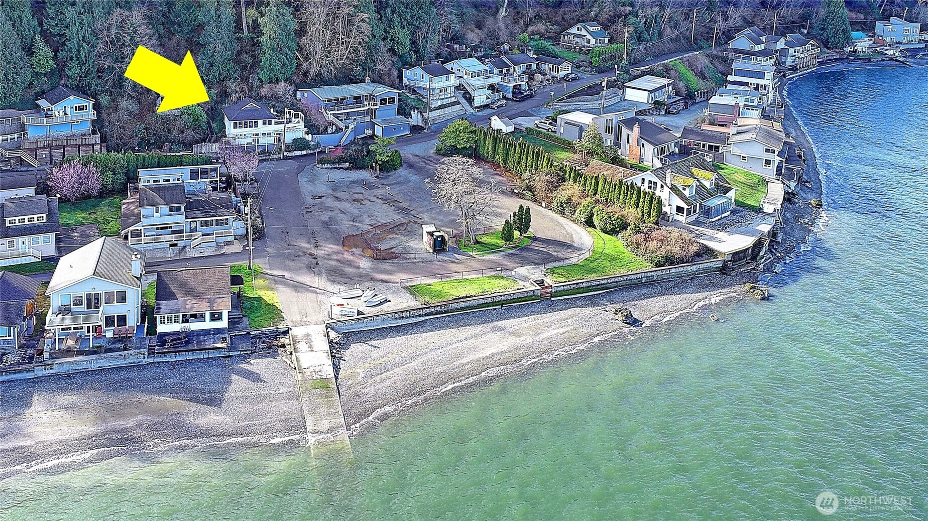 641 Maple Grove Road , Camano Island, WA 98282