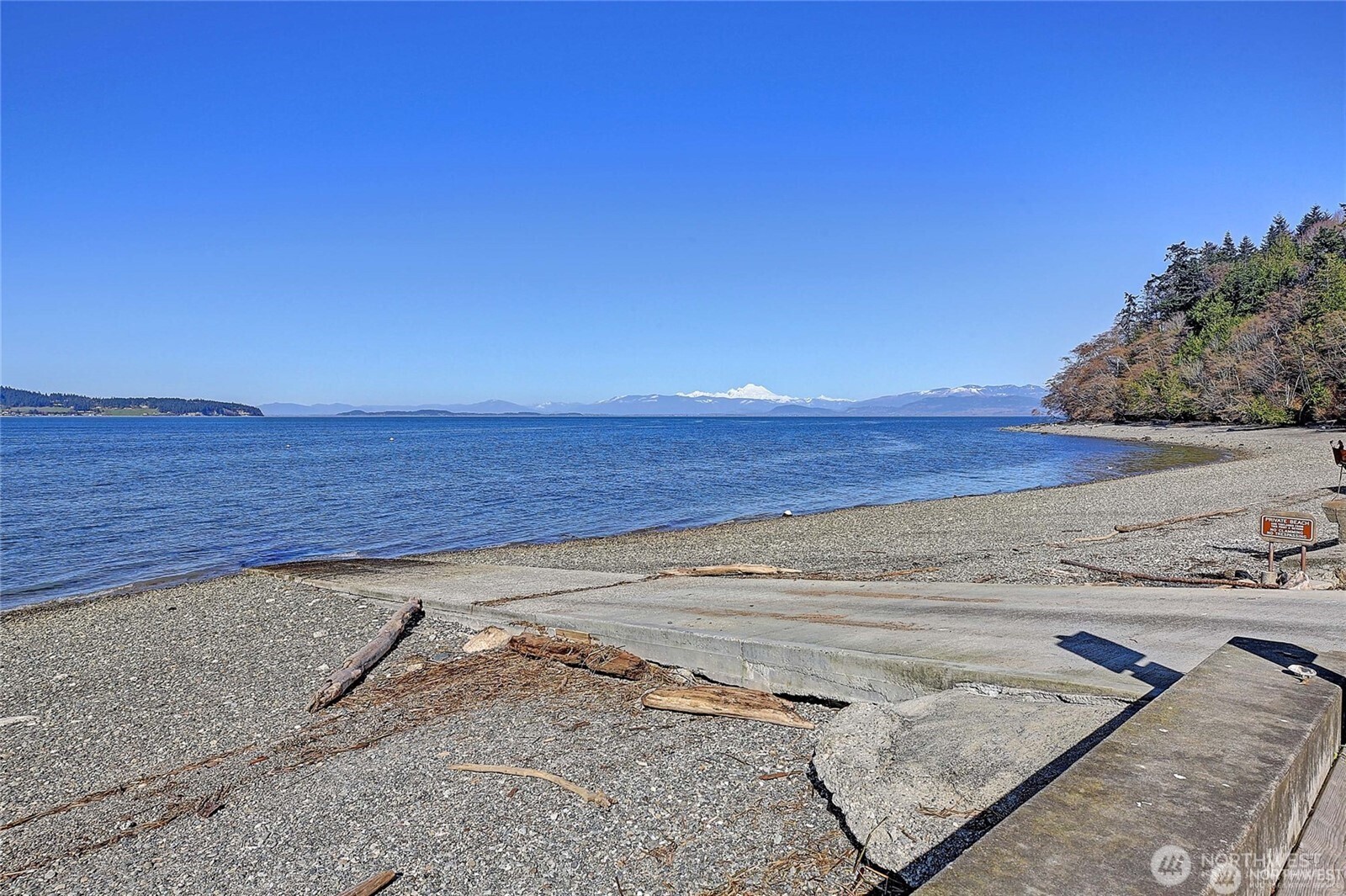 641 Maple Grove Road , Camano Island, WA 98282