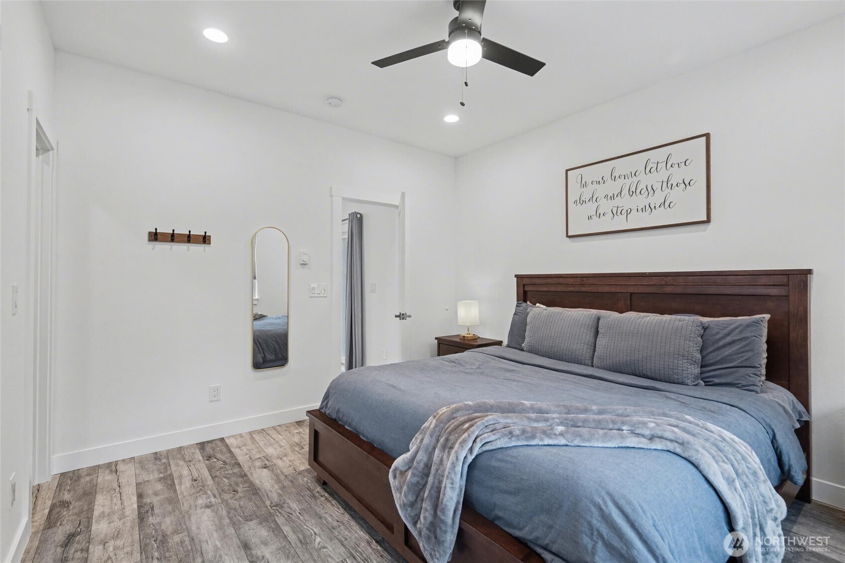 8365 Golden Valley Boulevard , Maple Falls, WA 98266