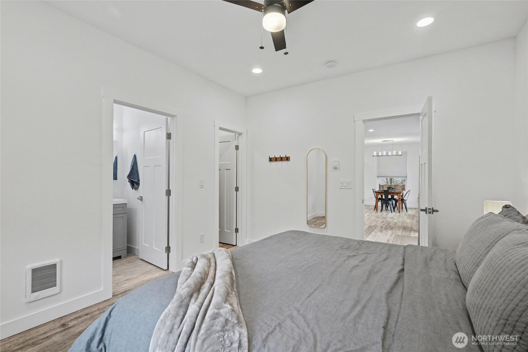 8365 Golden Valley Boulevard , Maple Falls, WA 98266