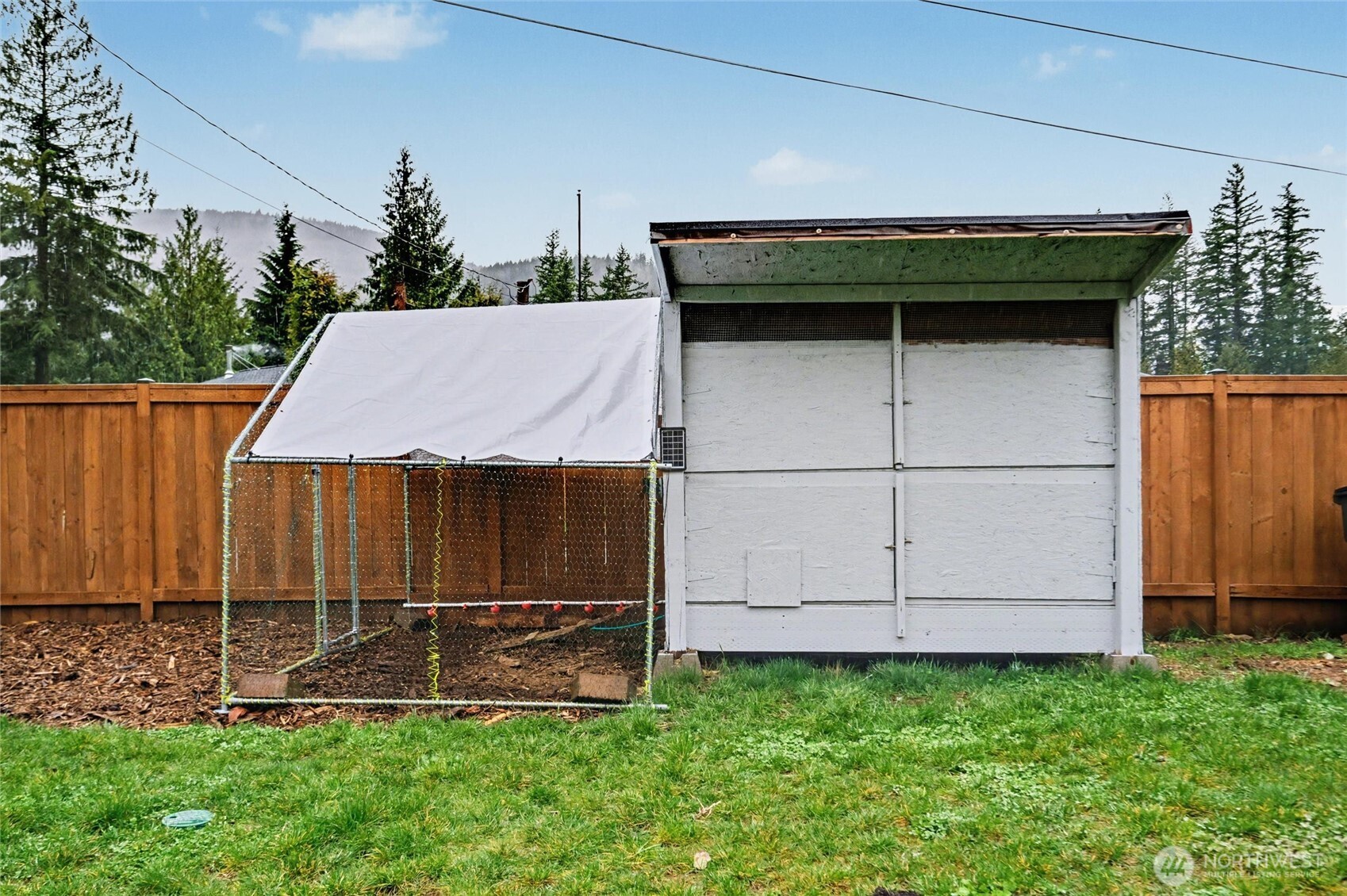 8365 Golden Valley Boulevard , Maple Falls, WA 98266