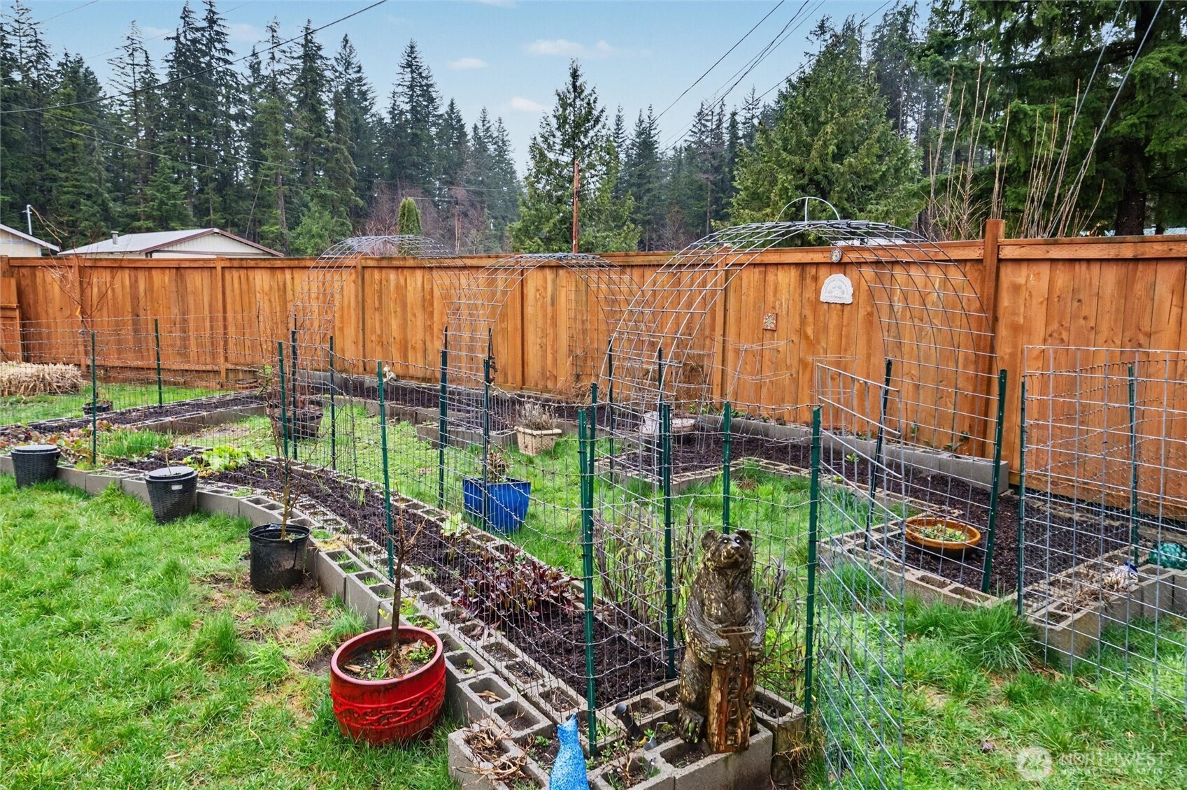 8365 Golden Valley Boulevard , Maple Falls, WA 98266