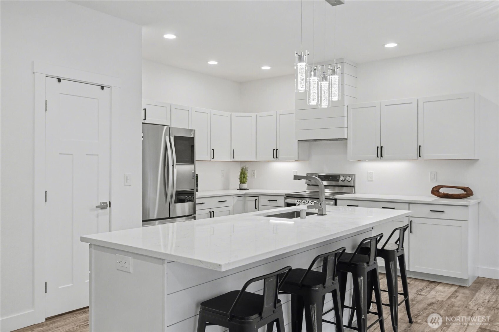 8365 Golden Valley Boulevard , Maple Falls, WA 98266