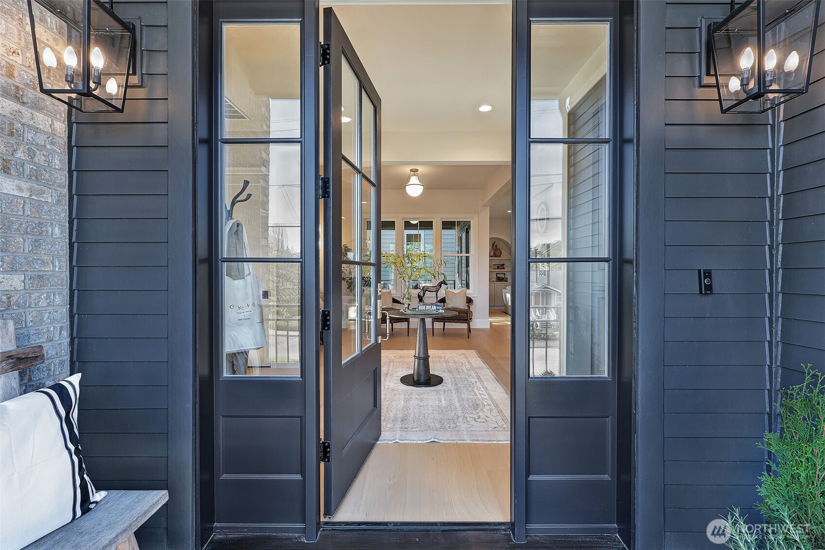 7003 37th Avenue NE, Seattle, WA 98115