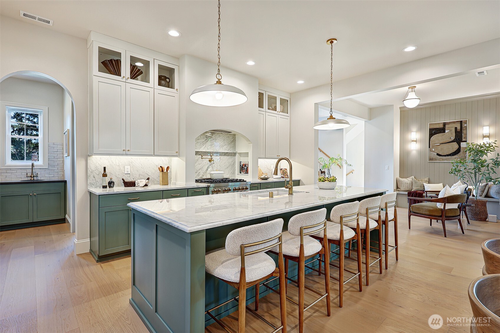 7003 37th Avenue NE, Seattle, WA 98115