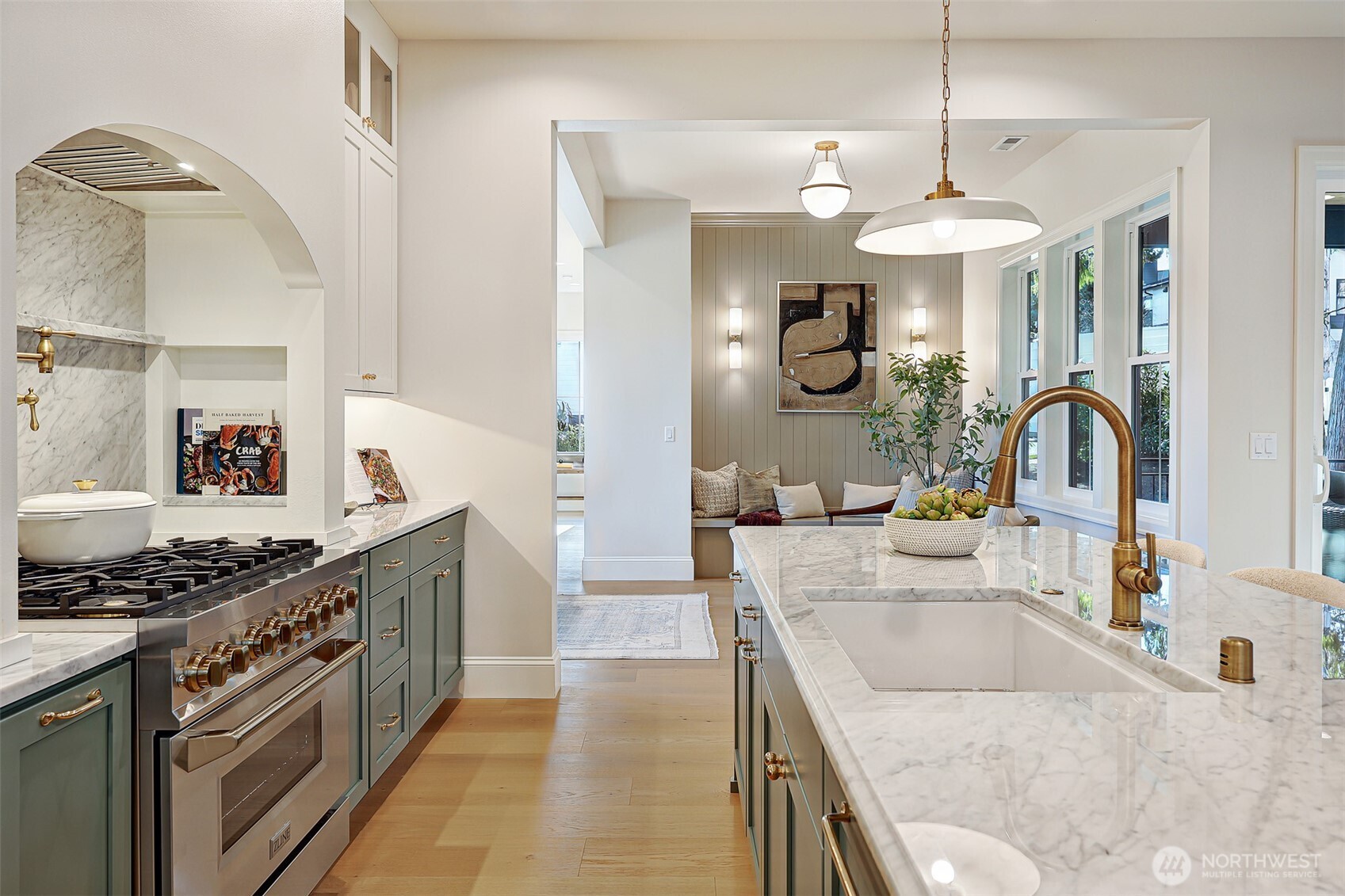 7003 37th Avenue NE, Seattle, WA 98115