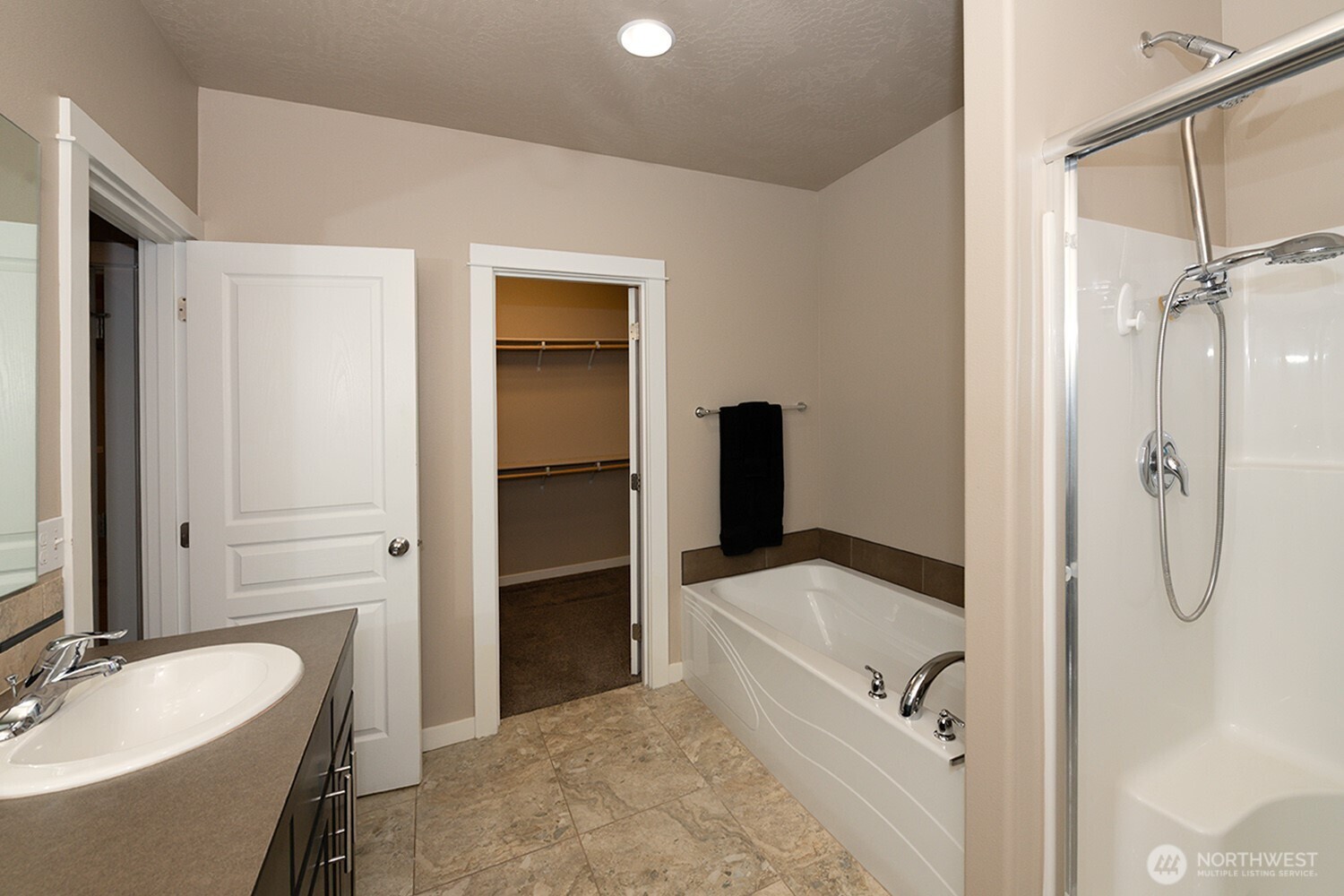 2404 John Court , Walla Walla, WA 99362