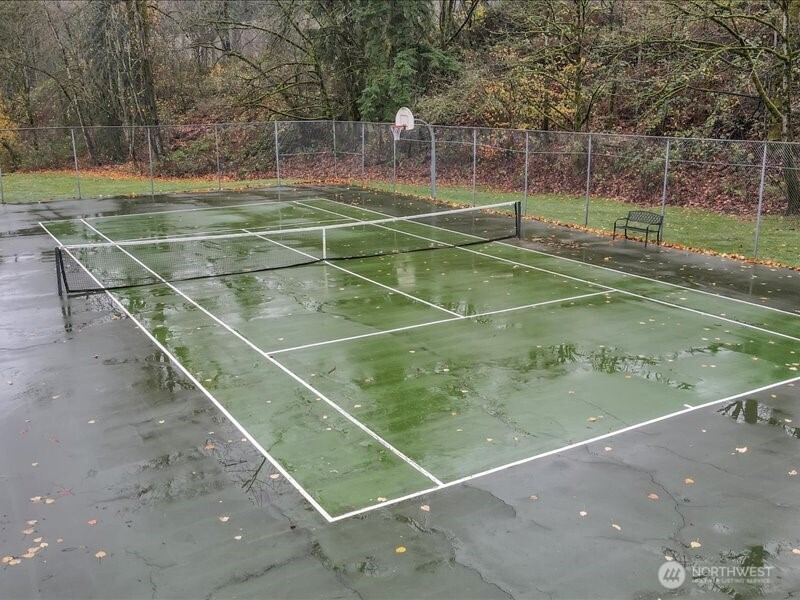 4635 W Lake Sammamish Parkway SE #G305, Issaquah, WA 98027
