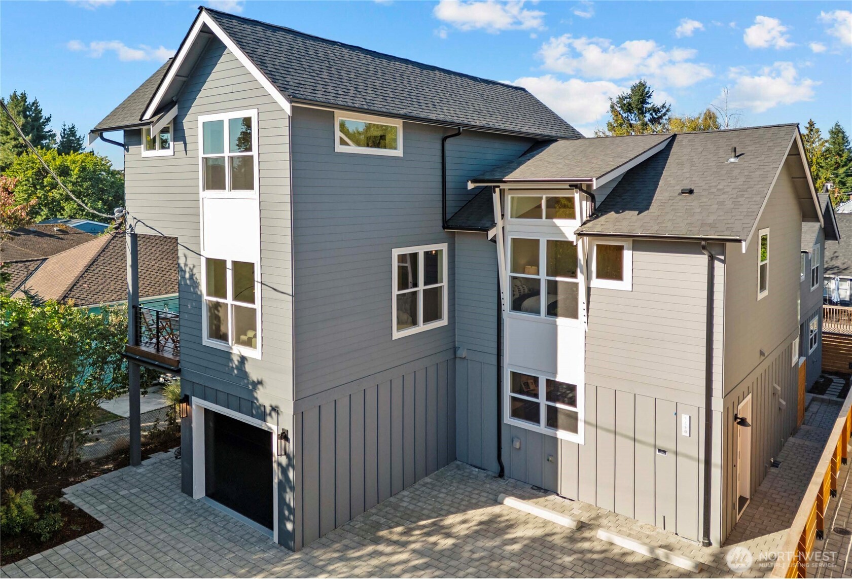 7350 22nd Avenue NW #B, Seattle, WA 98117