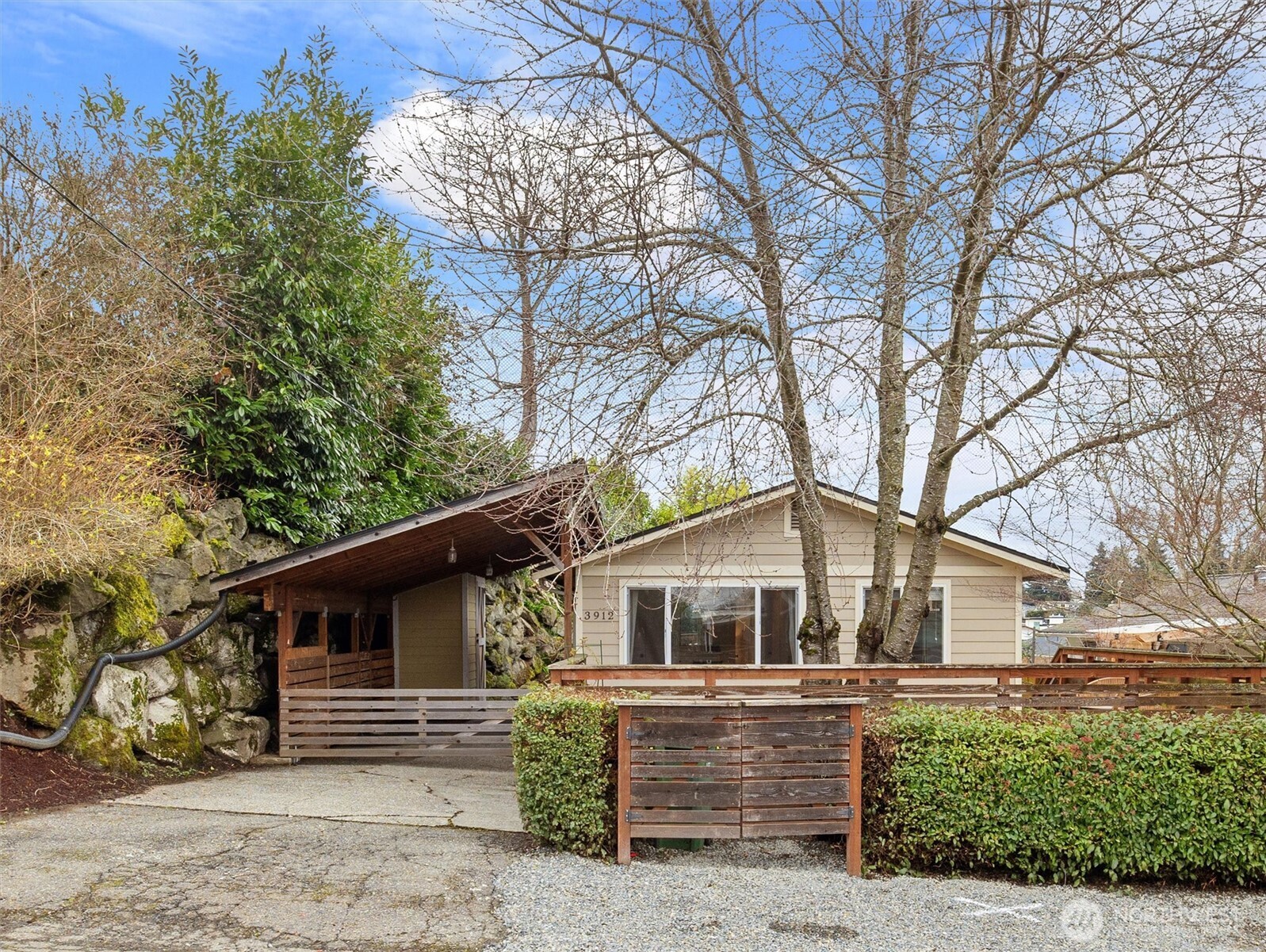 3912 S Findlay Street , Seattle, WA 98118