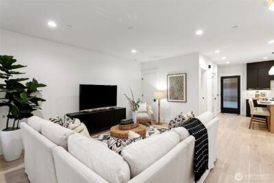 11218 115th Place NE, Kirkland, WA 98033 - Photo 4