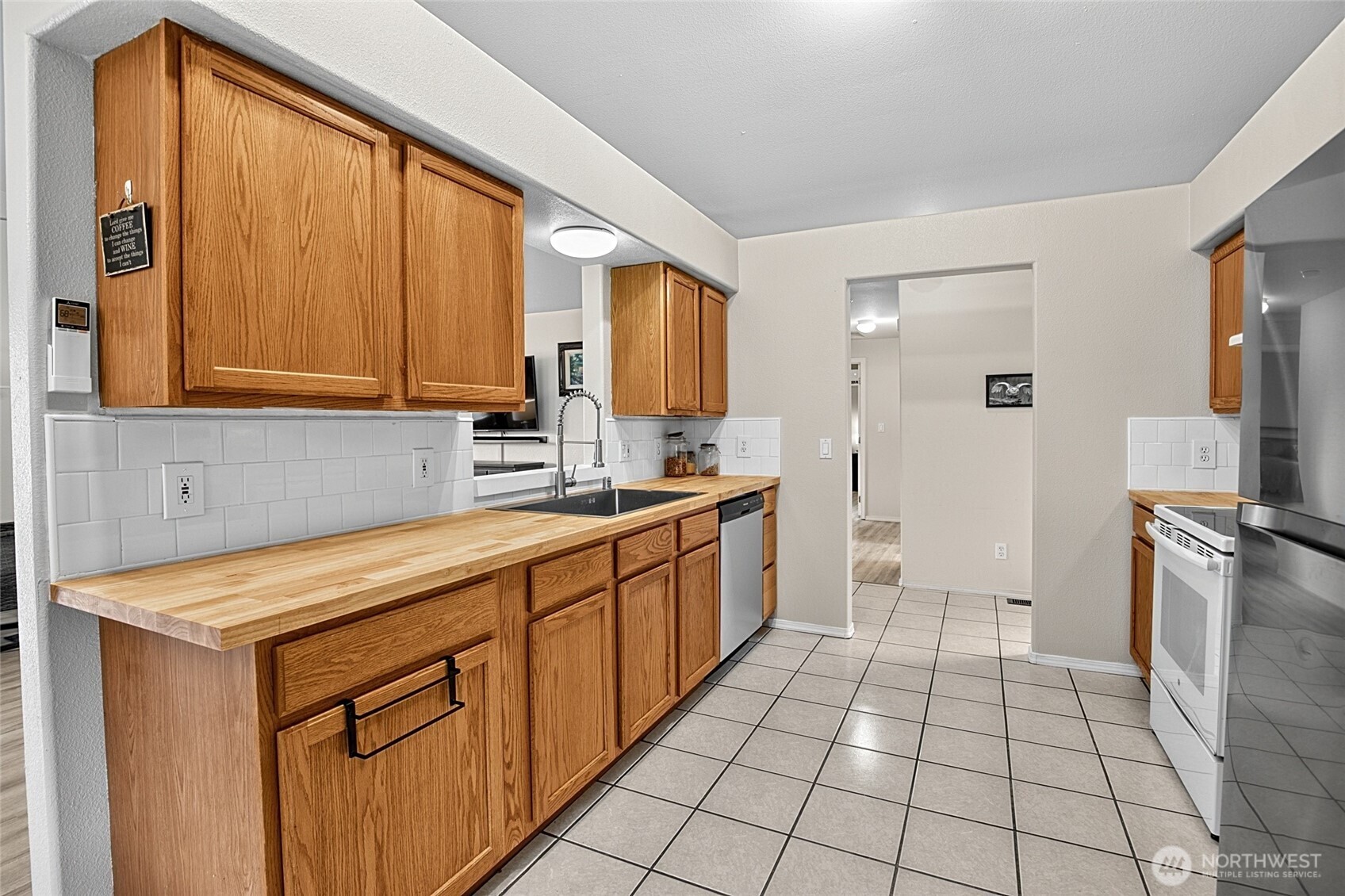 550 Canal Drive NE, Ocean Shores, WA 98569