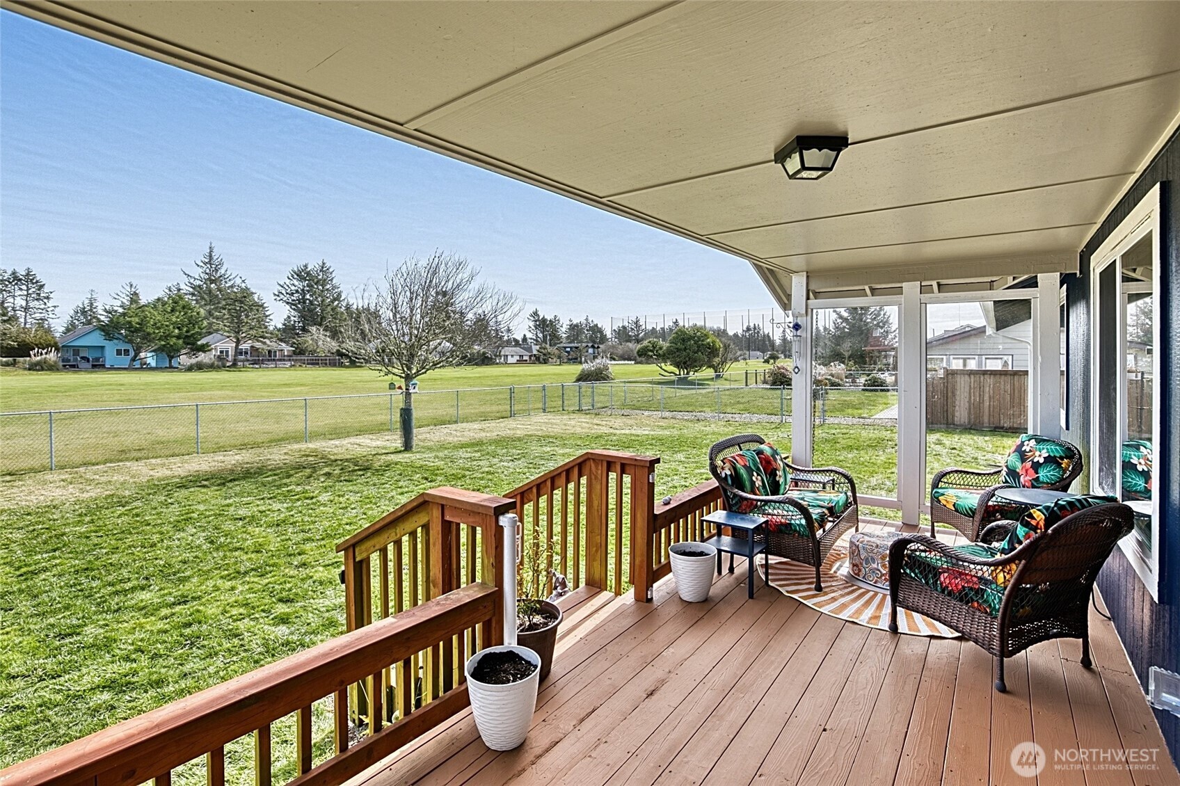 550 Canal Drive NE, Ocean Shores, WA 98569